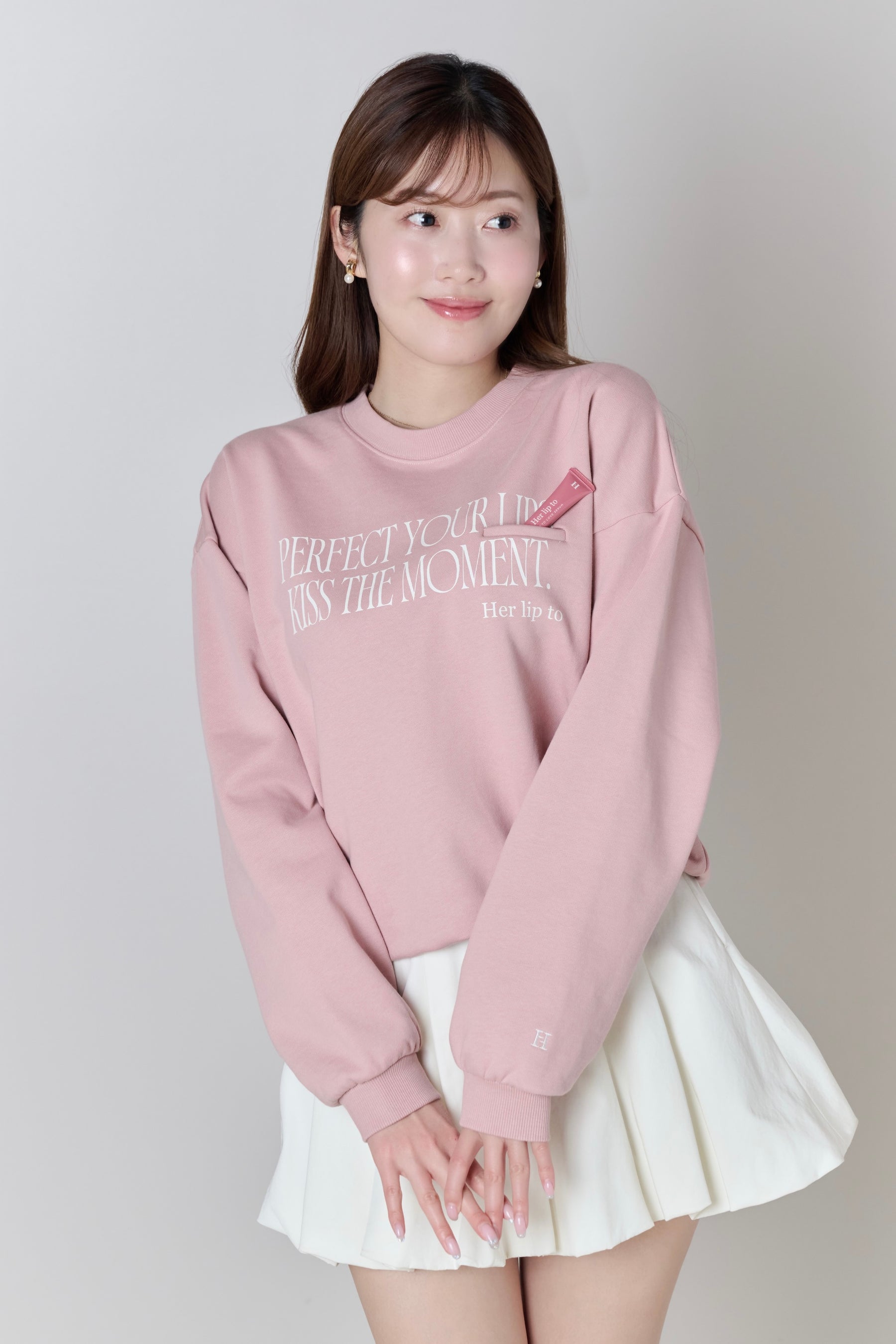 LIP TO LOVE SWEATSHIRT