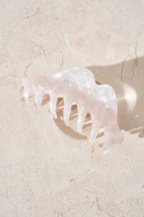 LIP SHAPE HAIR CLIP