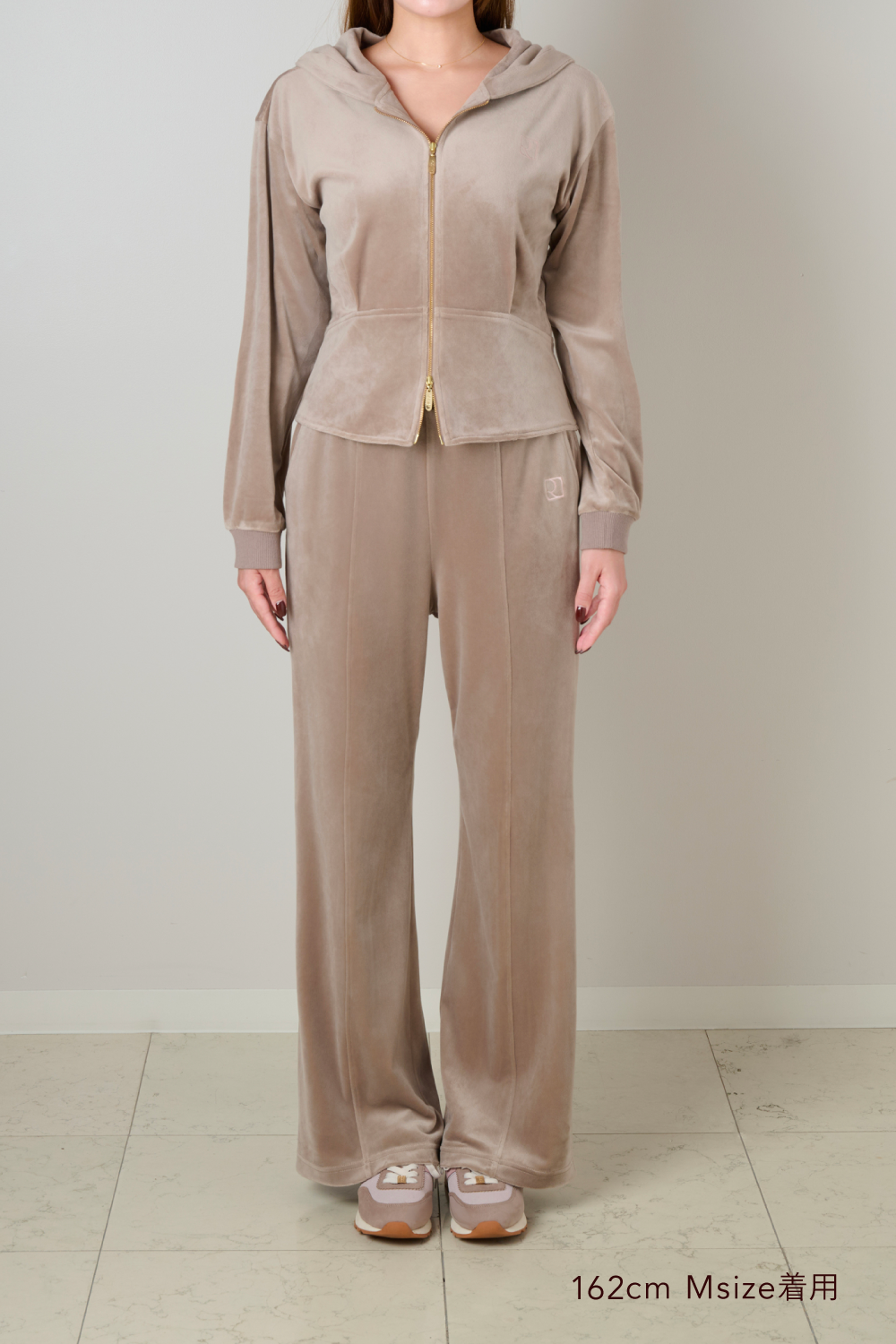 Off-Duty Sculpt Velour Pants