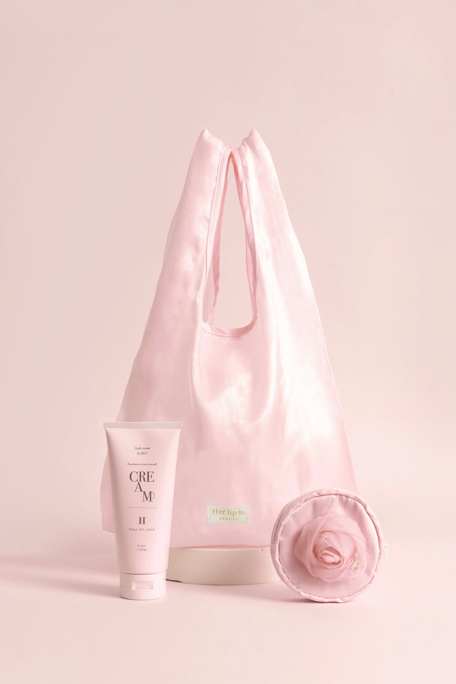 FULL OF LOVE MARCHÉ BAG & POUCH  - BODY CREAM SET -