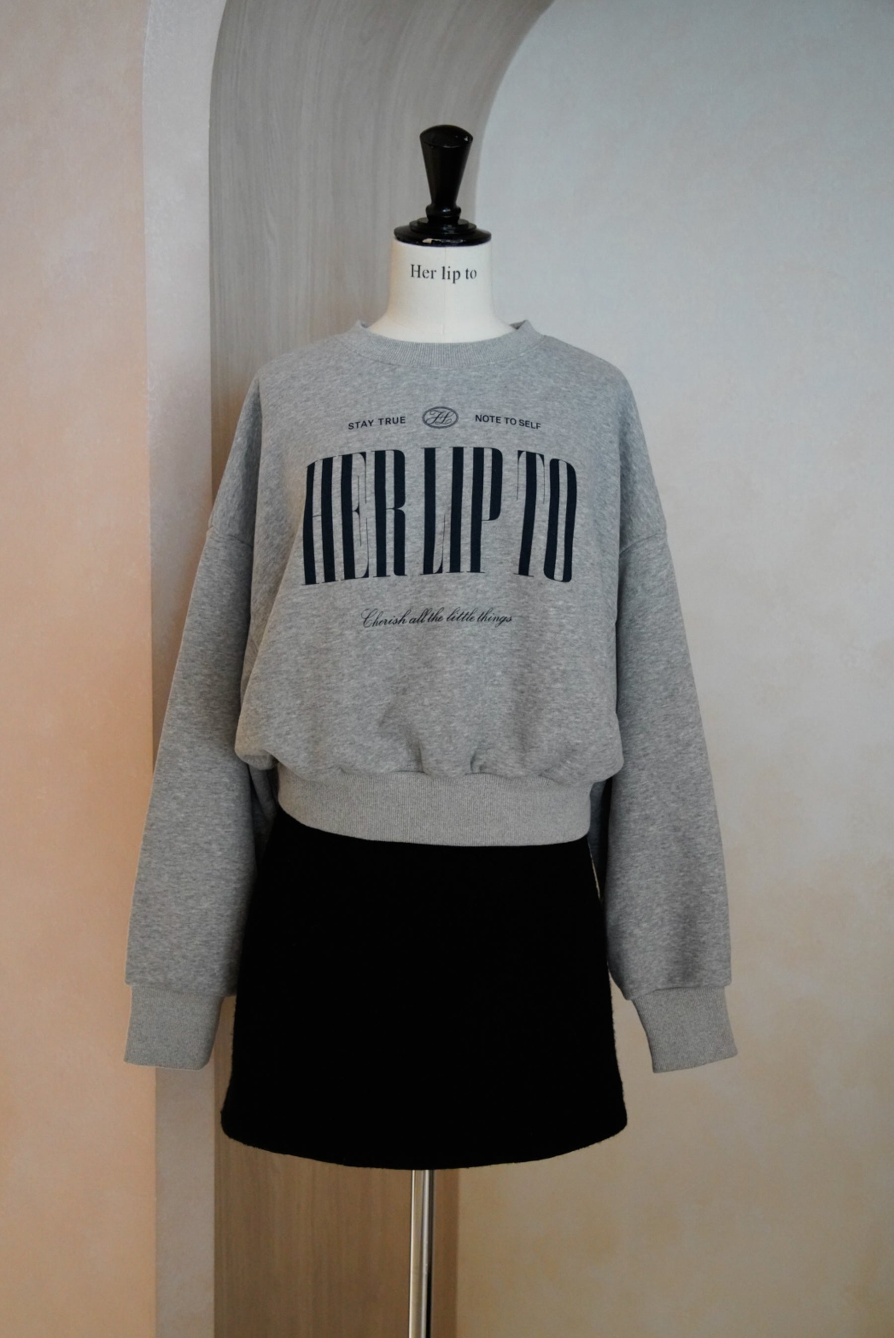 Herlipto Cherish Oversized Sweatshirtトレーナー/スウェット