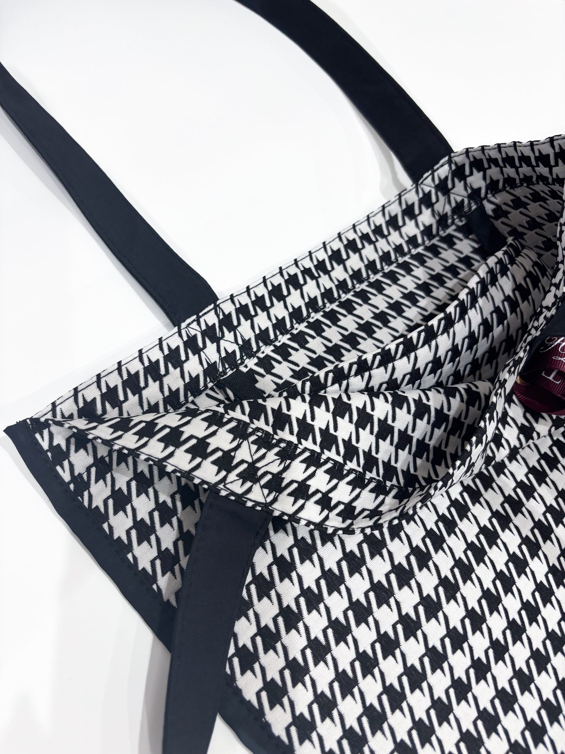 [Shipping in mid-December] HLT Houndstooth Tote Bag