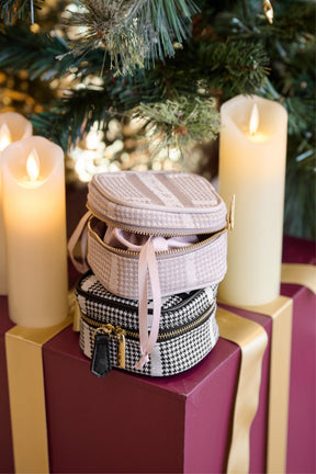 HLT Jacquard Jewelry Case