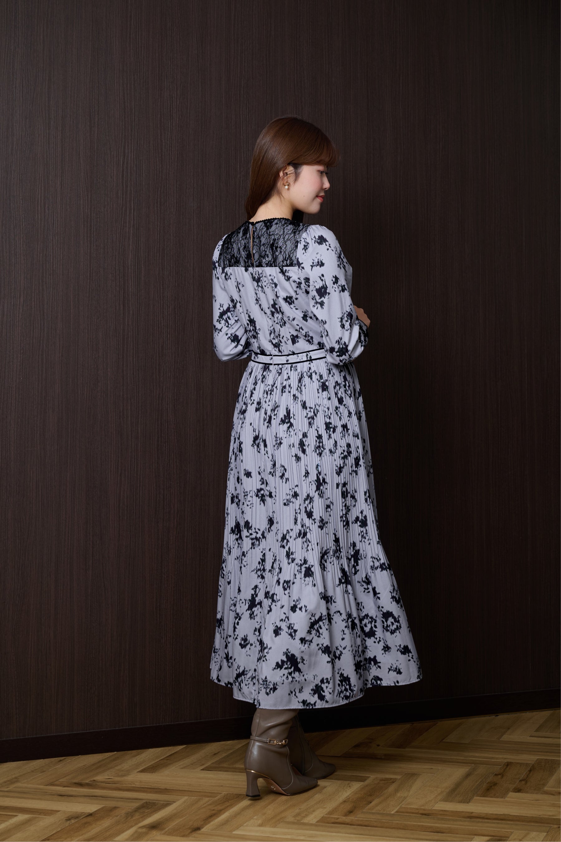 【2月中旬發送】Grasse Floral Pleated Dress