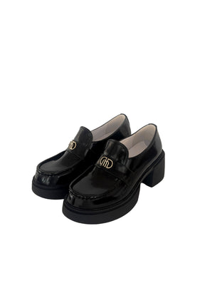 【新色】Trois Logo Loafers