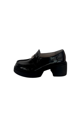 【新色】Trois Logo Loafers