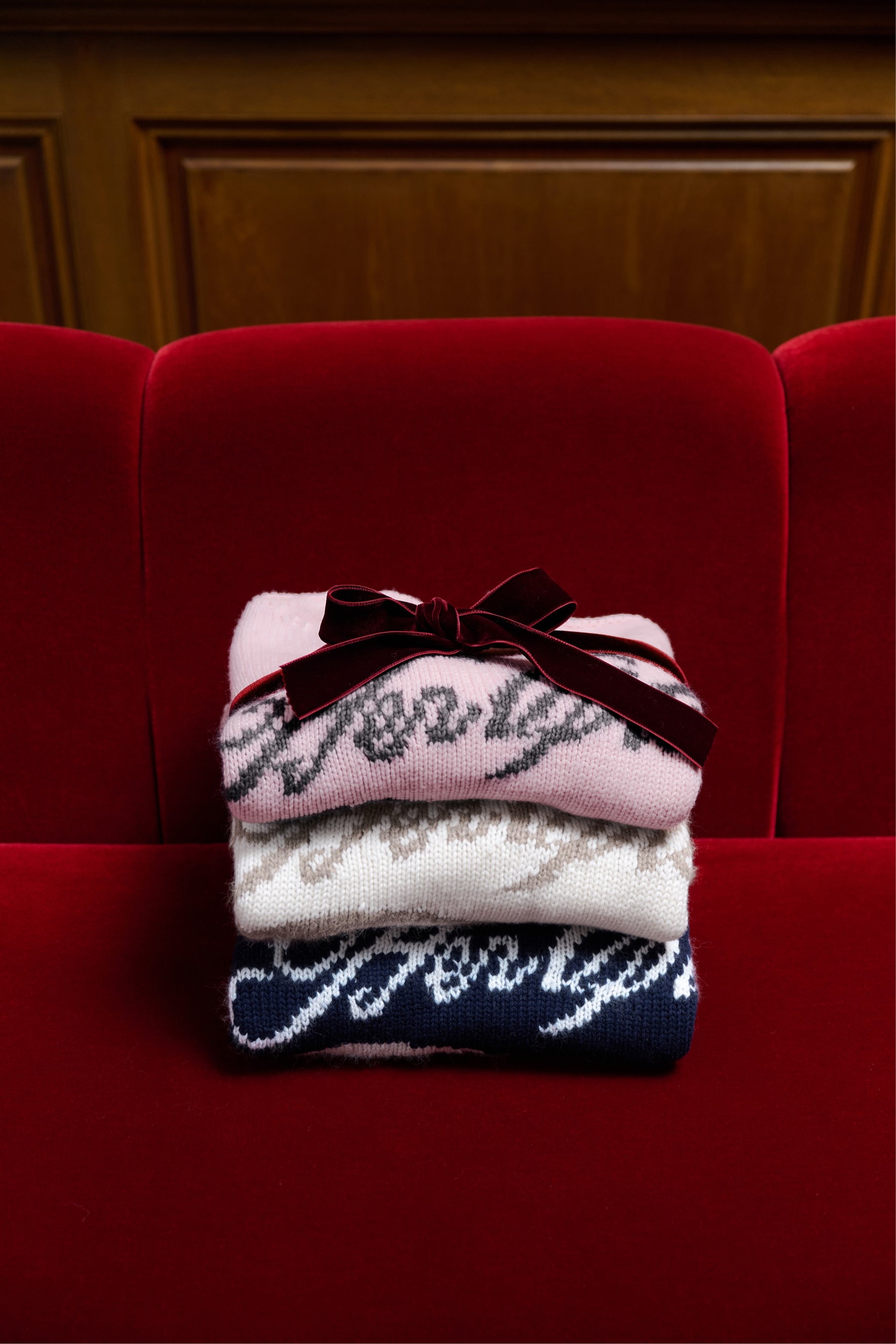 Loved one Logo Jacquard Knit