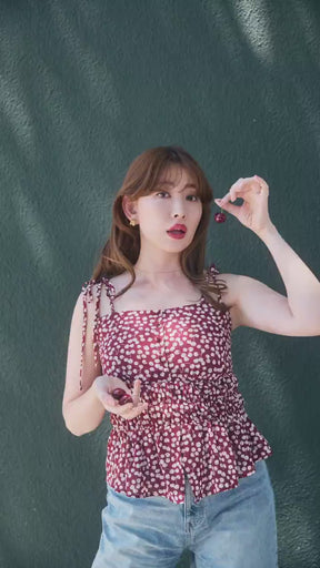 【8月中旬出貨】Cherry Pattern Strap Top