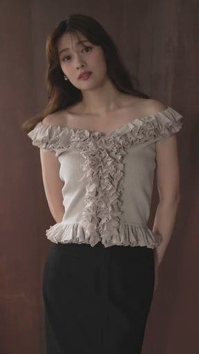 ［Essentia］Layered Ruffle Knit Top