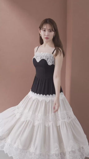 【8月上旬発送】Isa Tiered Lace Cami Dress
