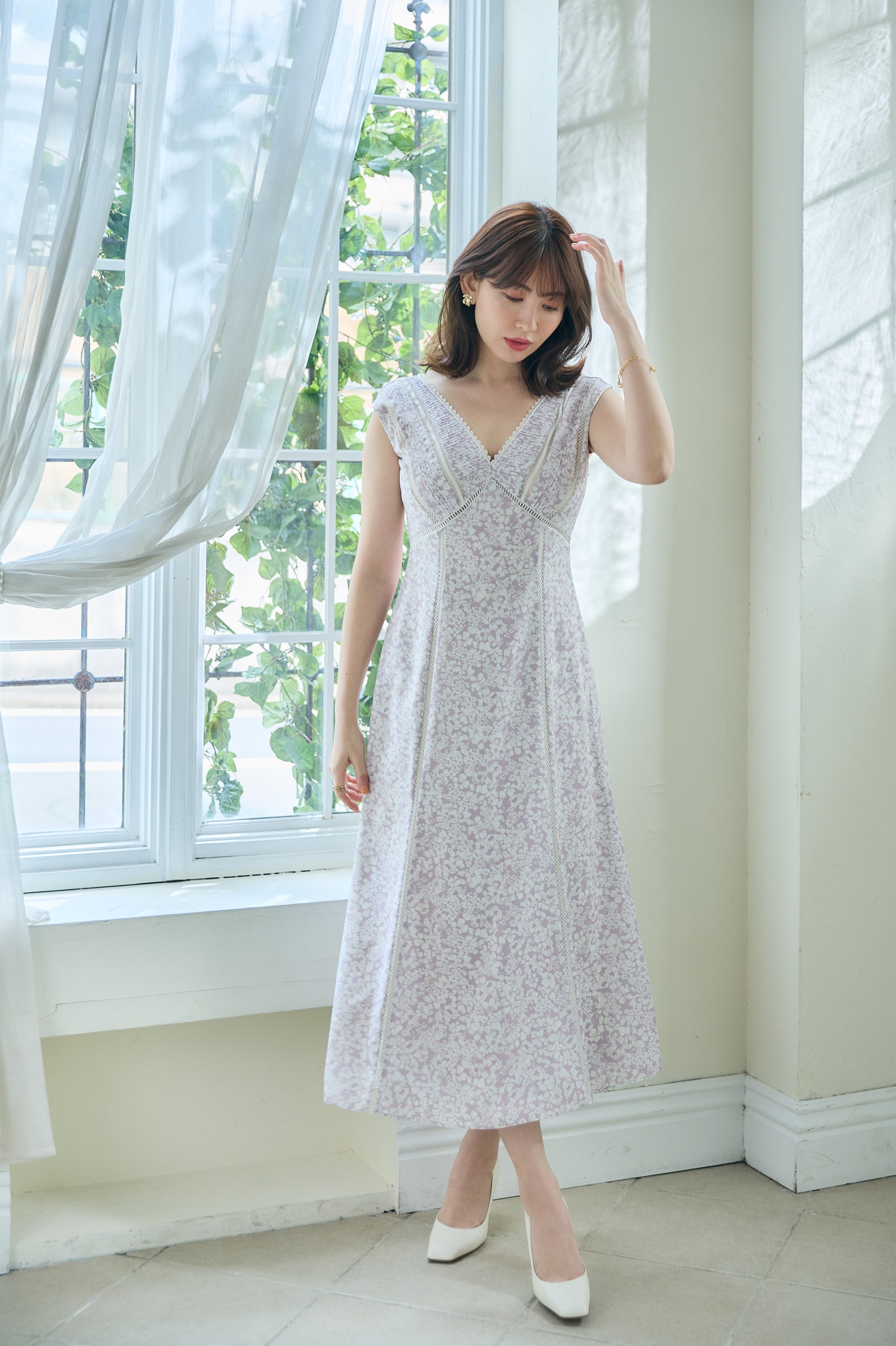 カラーブラウンherlipto Lace Trimmed Floral Dress ブラウン