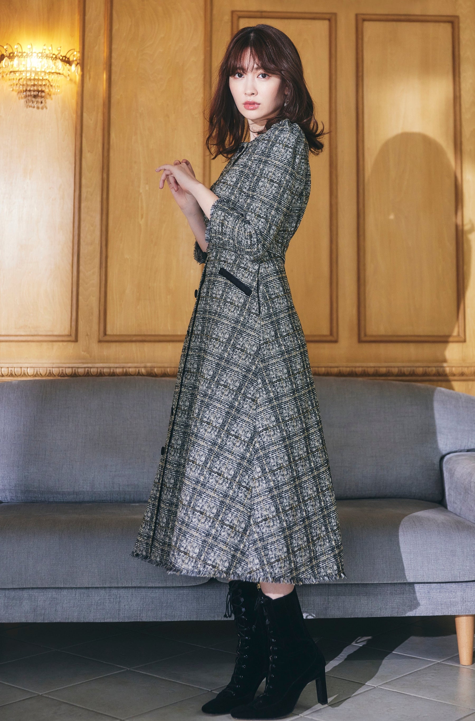 カラーグレーherlipto Classic Tweed Midi Dress