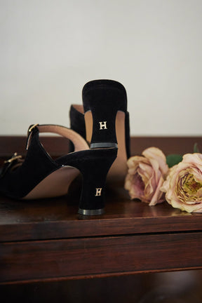 Mademoiselle Mules