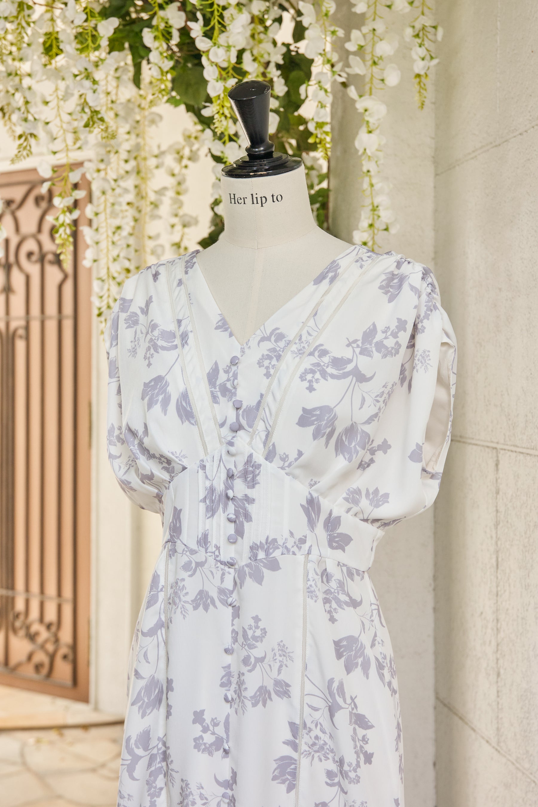 ☆セール 新品 her lip to Royal Garden Floral Dress | www.chezmoiny.com