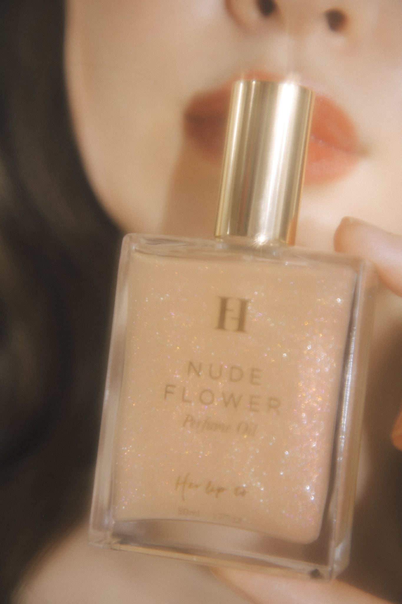 ★Her lip to NUDE  FLOWER perfume oil 未使用