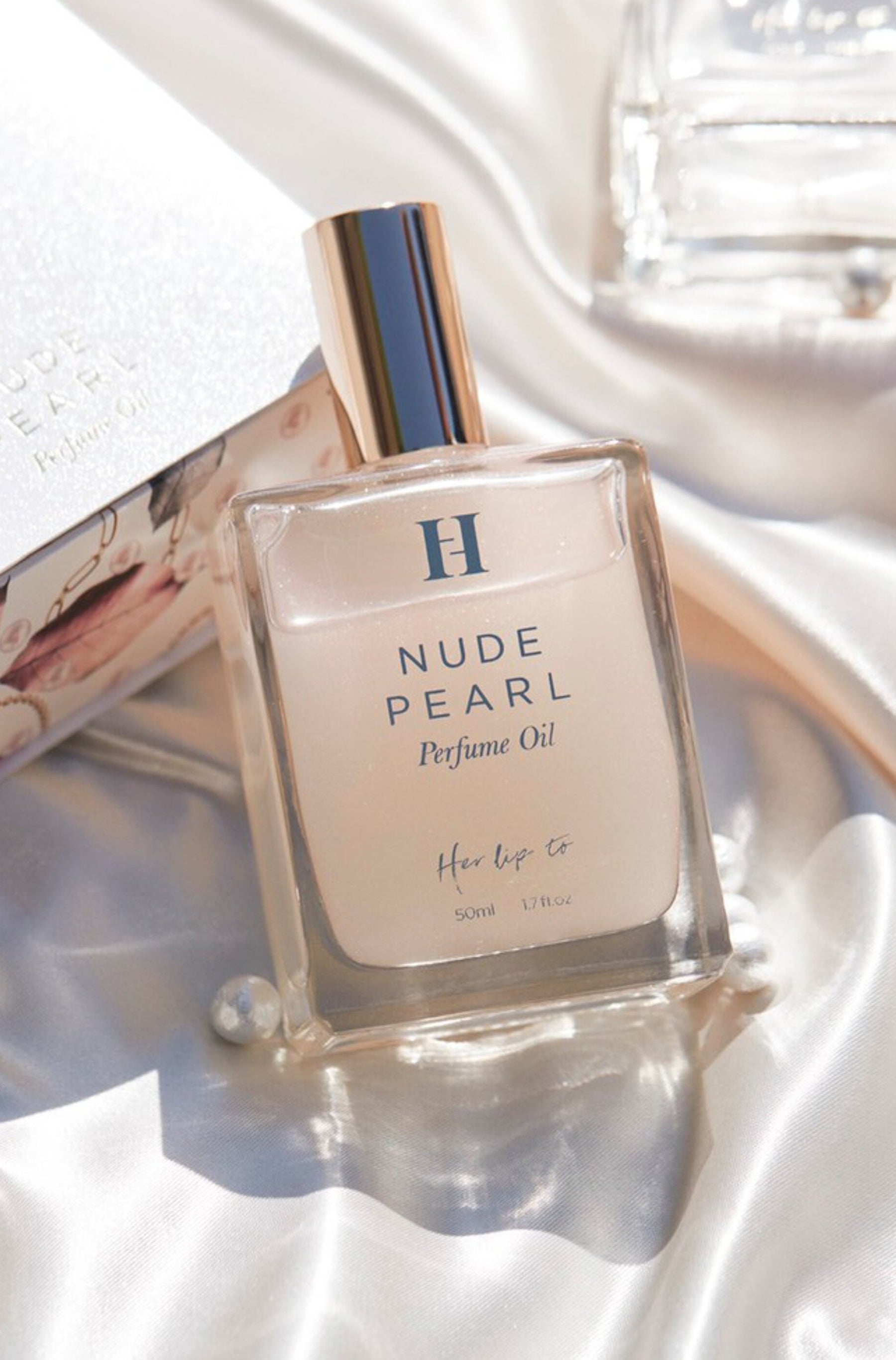 Her lip to Perfume Oil - Nude Pearl-